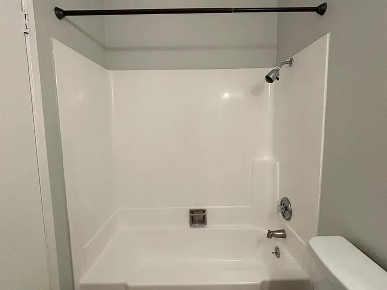 1729 Regency Way #C — Photo 10