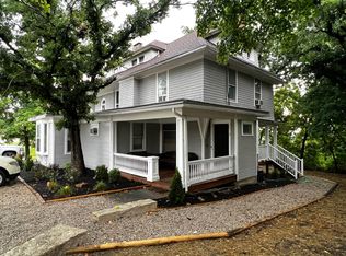 1100 Louisiana St APT 0, Lawrence, KS 66044