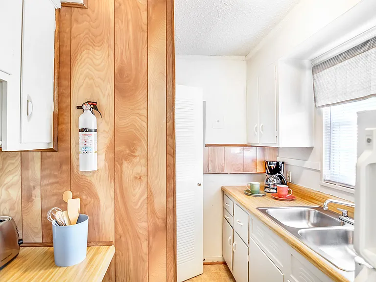 Hilliard Road Apartments — Photo 11
