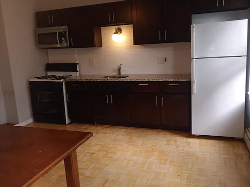37 Logan Ave Photo 1