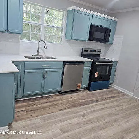 3 bed, 2.0 bath, 1412 sqft, $1,850 — Photo 3