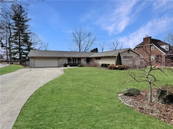 3433 Western Ave, Mattoon, IL 61938