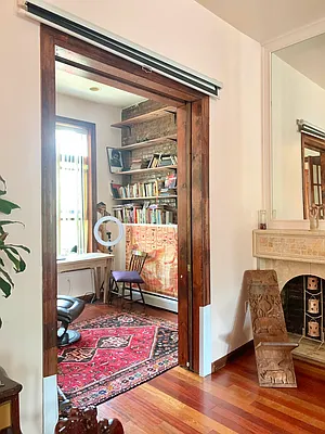 Rented by Voro New York | media 6