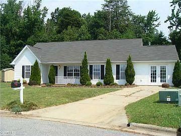 1st image of 19 Brentlen Way