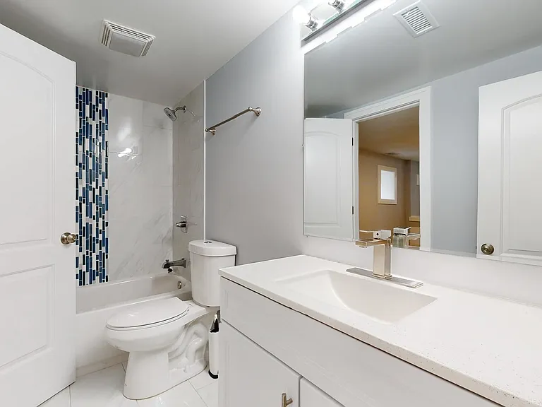 3744 S Parnell Ave #1 — Photo 10