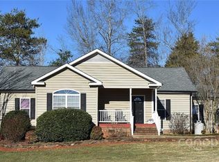 4479 Rock Barn Rd, Claremont, NC 28610