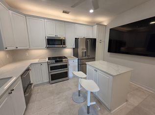 1292 Laskin Rd APT 402, Virginia Beach, VA 23451