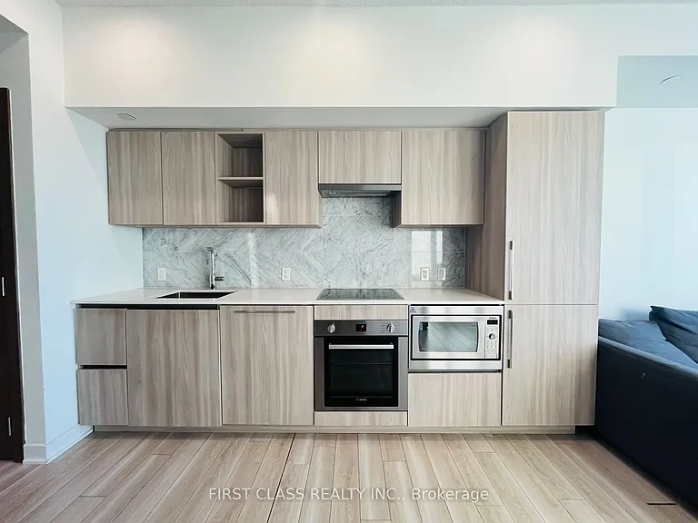 17 Bathurst St #3809 — Photo 3