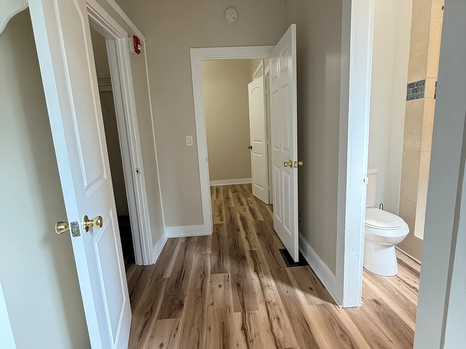 1 bed, 850 sqft, $1,495 — Photo 4