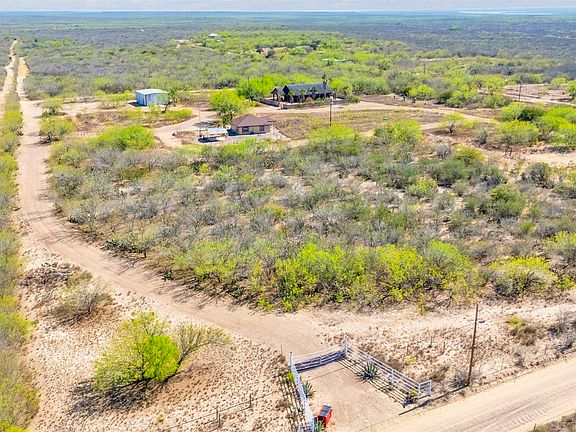 2nd image of 143 Meza Salinas Rd