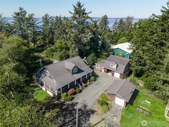10 12 Prince Street W, Chinook, WA 98614