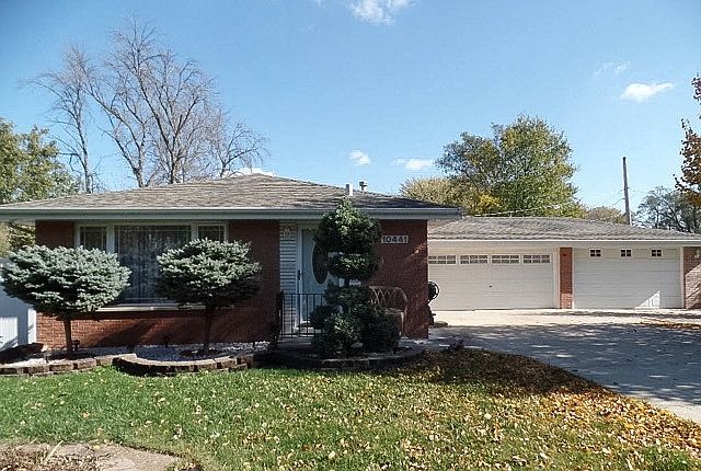 1st image of 10441 S 75th Ave