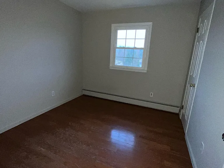 4 Roe Cir — Photo 10