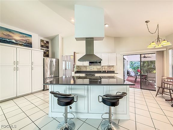 5th image of 2304 SW 50th Ln