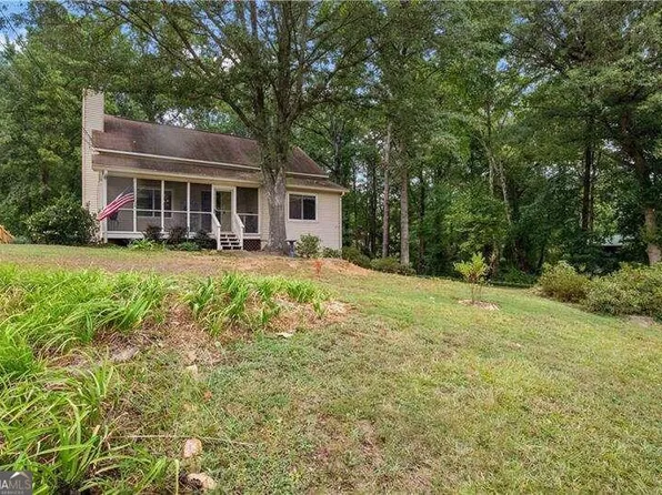 137 Fox Creek Dr, Dallas, GA 30157
