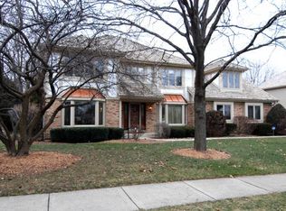 401 Brighton Dr, Wheaton, IL 60189