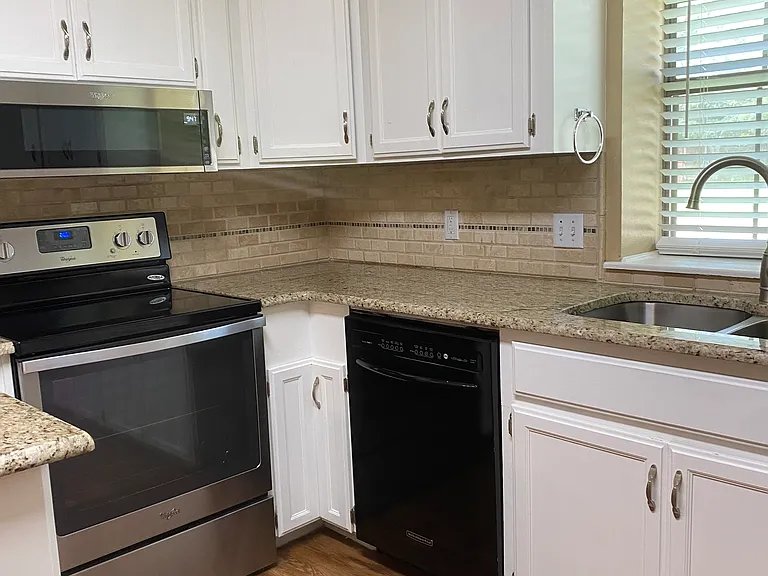 5606 Cliffwood Dr — Photo 7