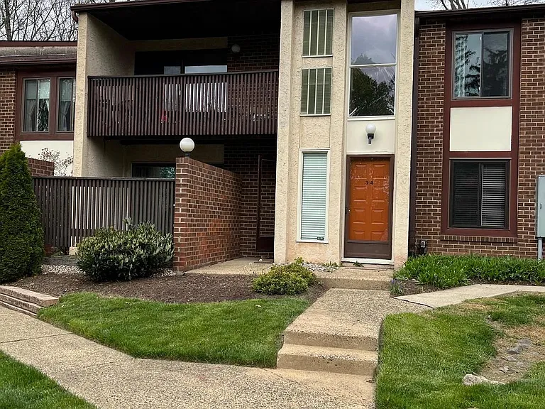 3 Aspen Way E #4-34 — Photo 1