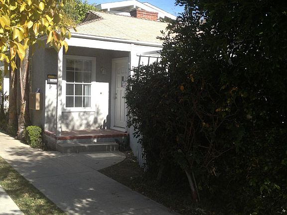 3rd image of 14423 Weddington St #0