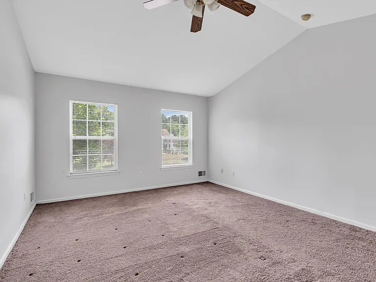 333 Nighthawk Ln — Photo 26