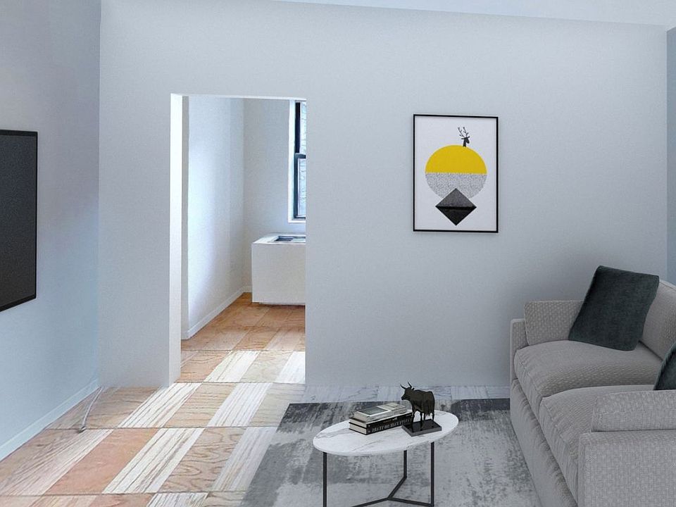 1st image of 313 E 9th St #3