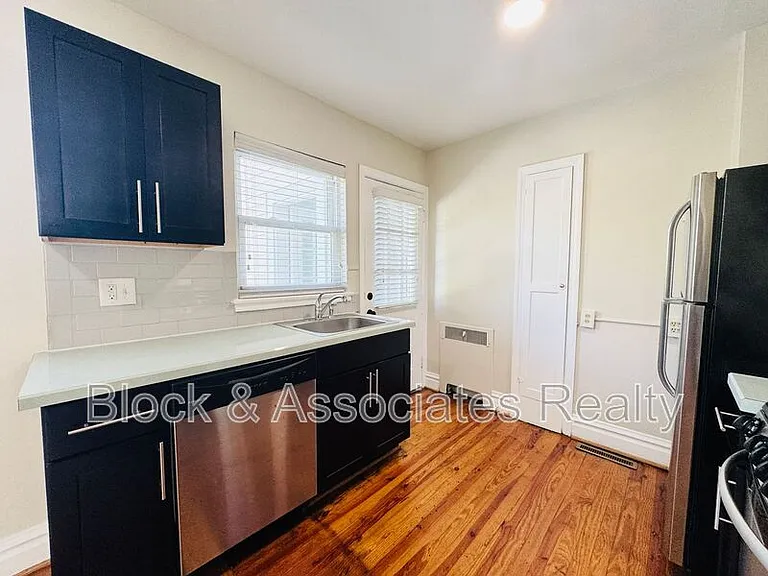 1108 W Friendly Ave #1 — Photo 7