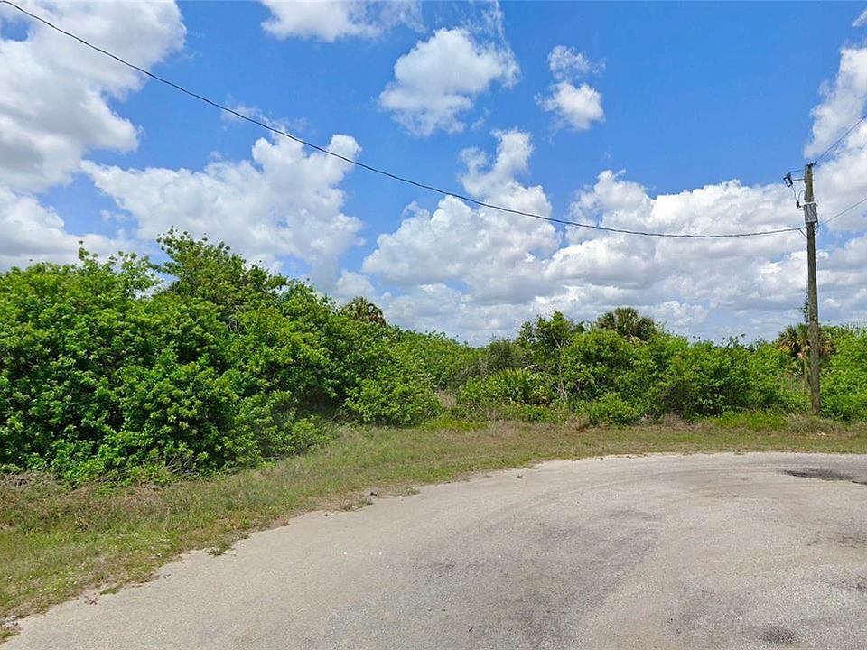 2nd image of 8308 Lena Ct #41