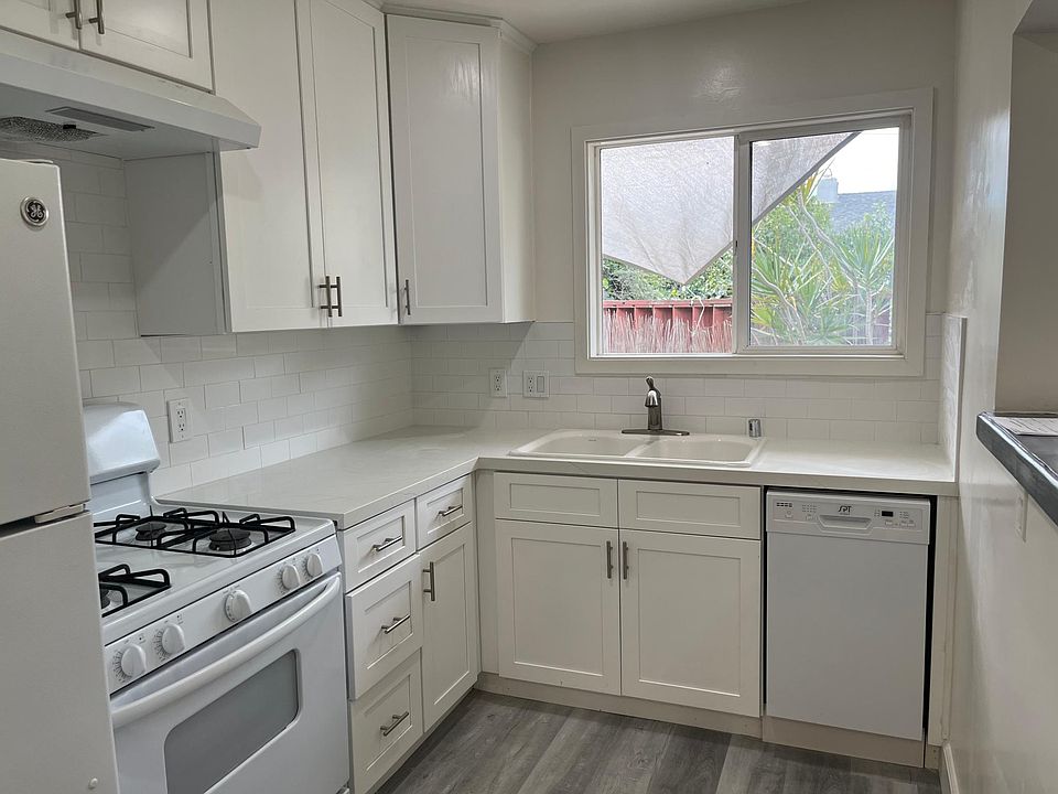 1st image of 5147 E Carson St #1/2