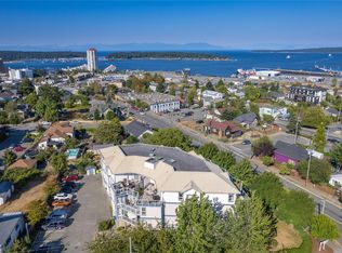 650 Prideaux St #401, Nanaimo, BC V9R2P1
