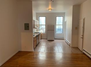 206 4th St APT 1, Jersey City, NJ 07302