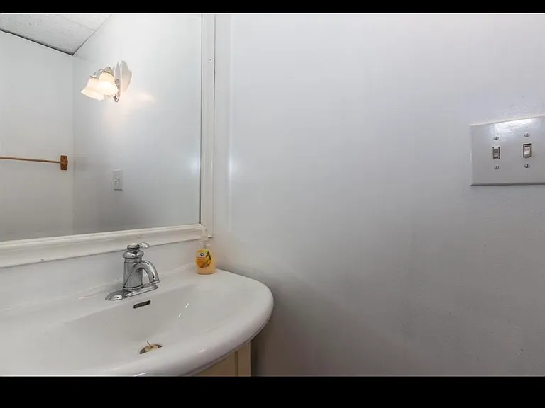 1209 Scott St — Photo 17