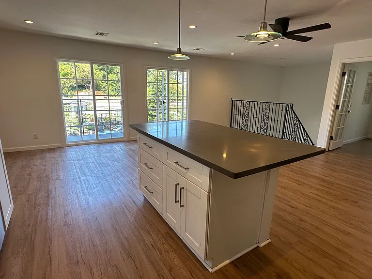 25152 Manzanita Dr — Photo 10
