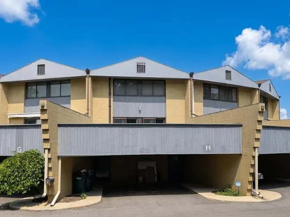 4545 W Pine St APT H, Appleton, WI 54914