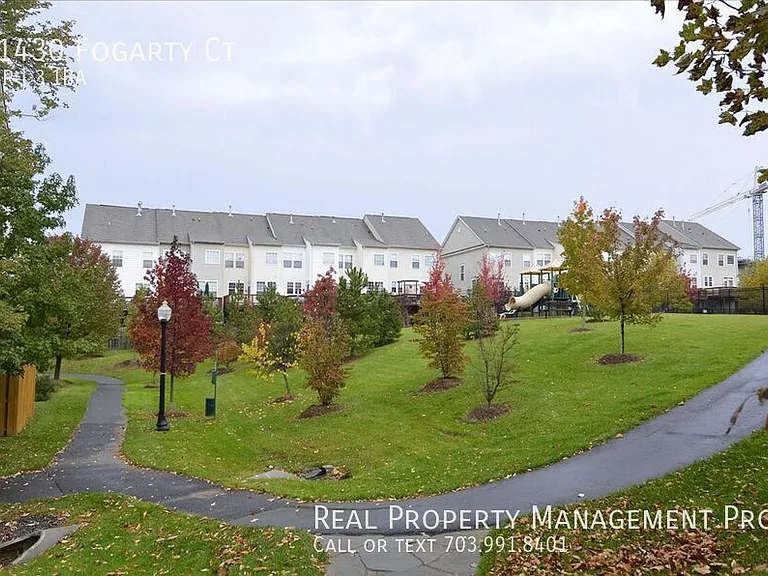 11430 Fogarty Ct — Photo 25