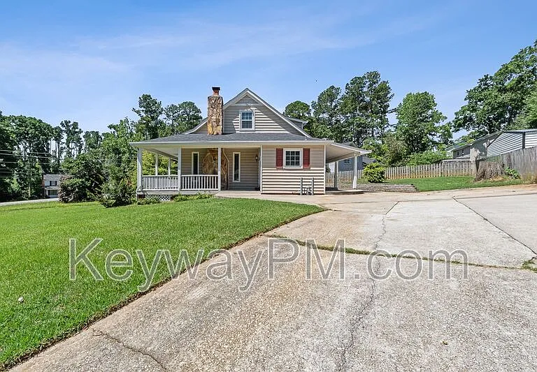 255 Silver Maple Rd — Photo 2