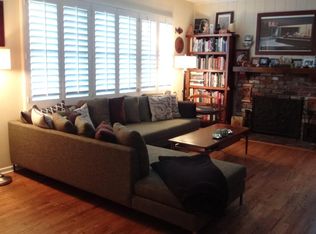 5259 Tendilla Ave, Woodland Hills, CA 91364