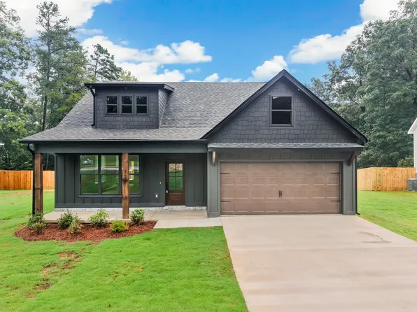 378 Sentry Oaks, Chickamauga, GA 30707
