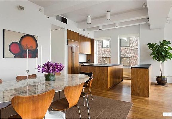 2nd image of 249-251 W 29th St