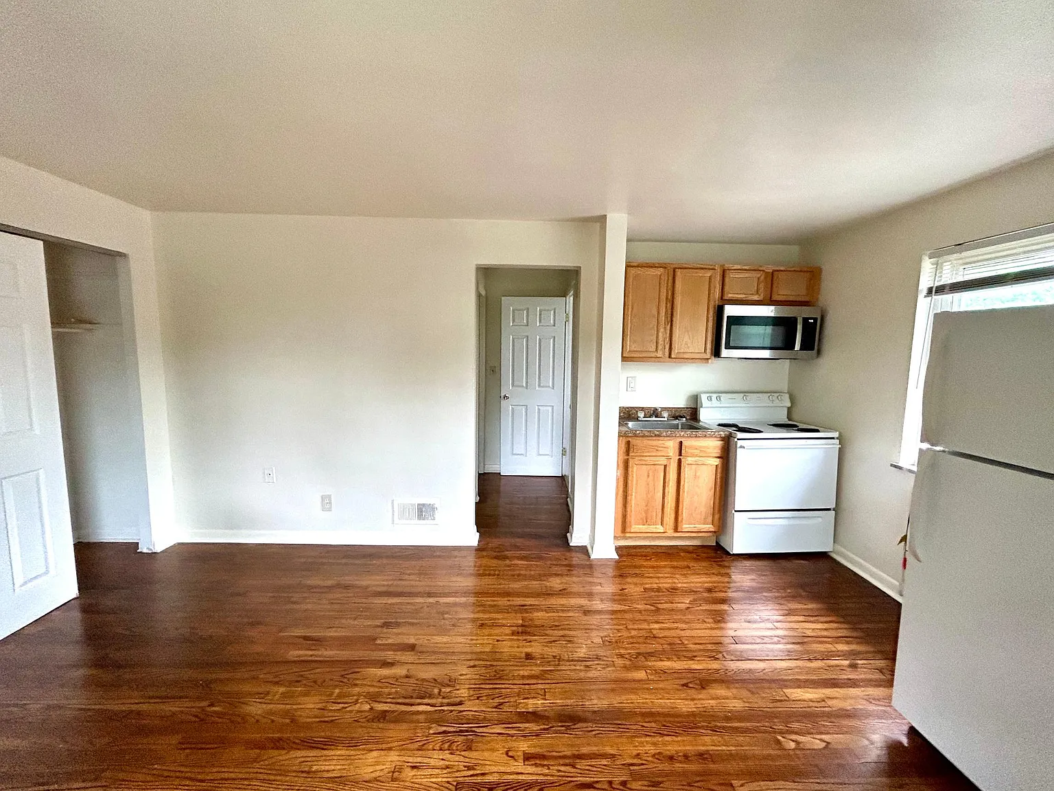 1 bed, 600 sqft, $750 — Photo 4