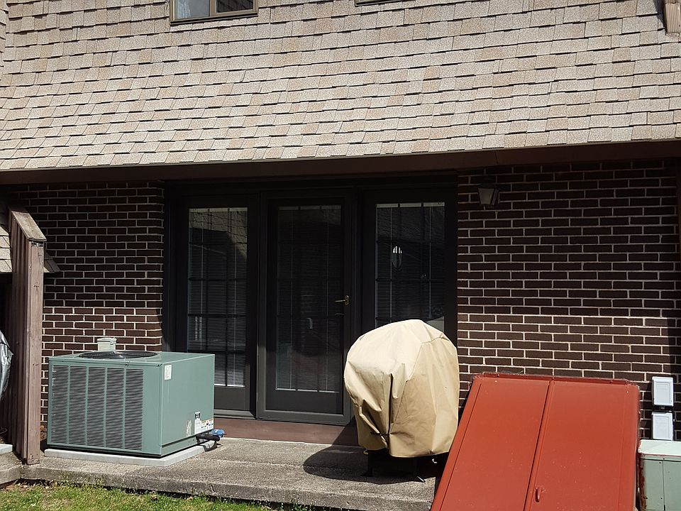 2nd image of 5 Beekman Pl