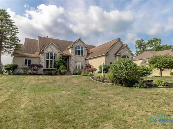 8727 Willow Pond Blvd, Sylvania, OH 43560