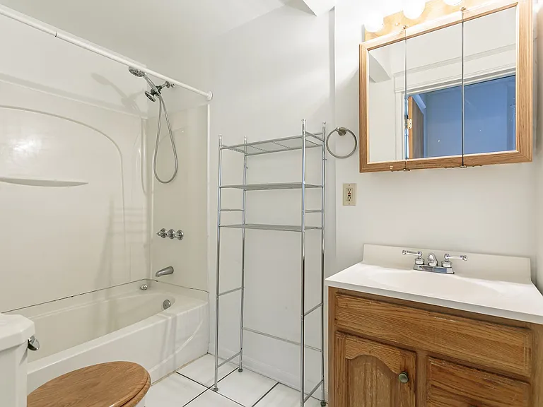 336 S Goodman St #1 — Photo 4