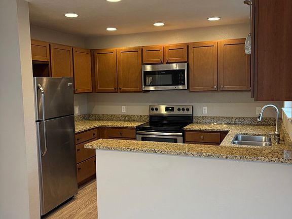5th image of 1911 Mount Ave #B