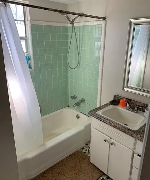 3002 Seminole Dr — Photo 2