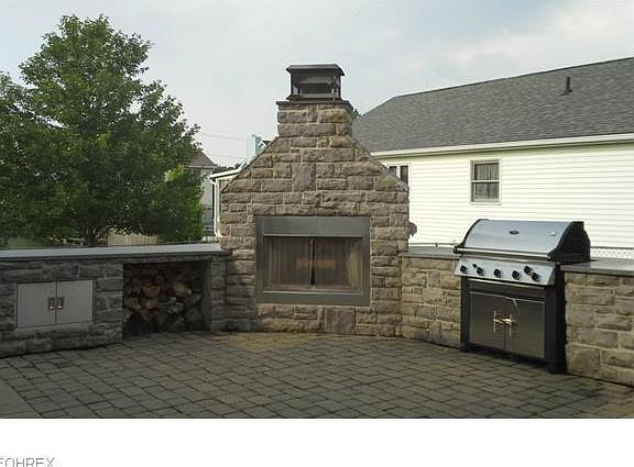2nd image of 5095 Silver Maple Ln