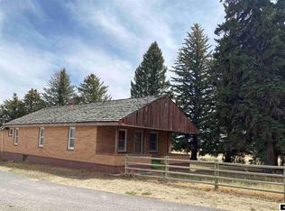 1704 N 8th St W, Riverton, WY 82501