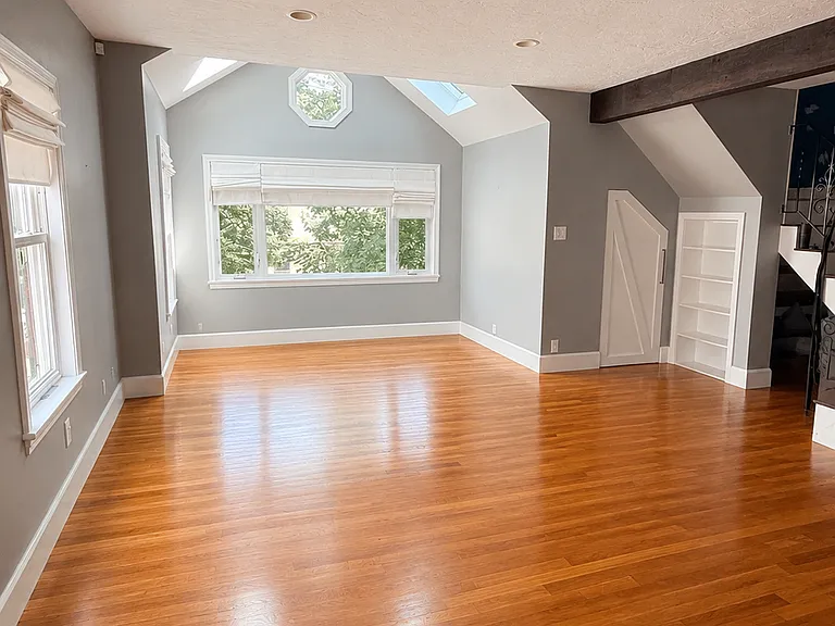 9 Almont St #2 — Photo 2