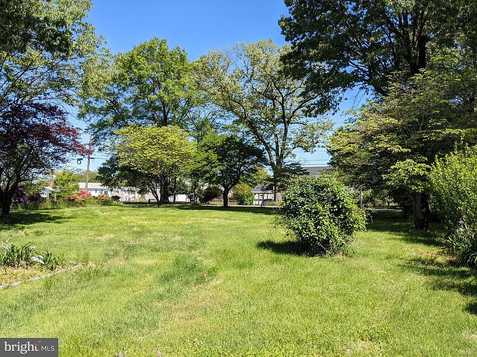 2nd image of 7005 Vismanco Ln