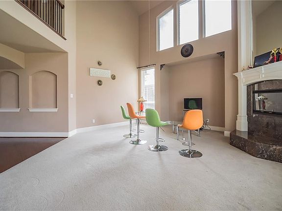 4th image of 12725 Waltham Dr