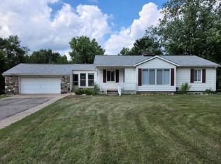 10801 Spencer Rd, Brighton, MI 48114